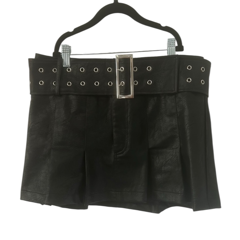 Princess Polly Edgy Grunge Emporium PU Mini Skirt Black Faux Leather NWT Size 6